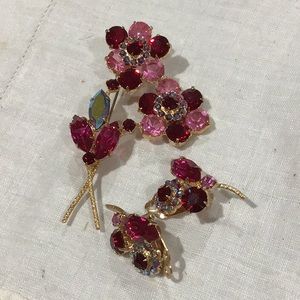 Vintage Czech pink crystal brooch and earrings